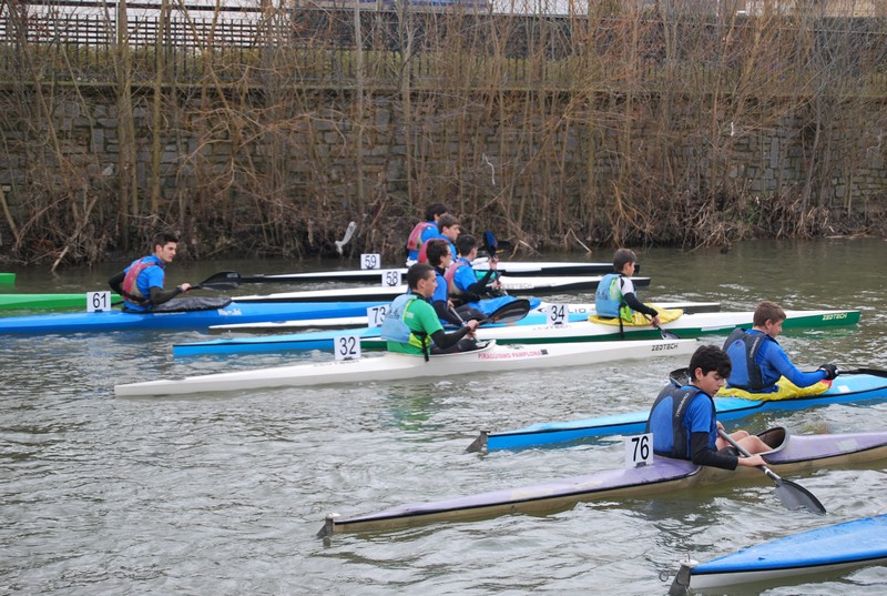 Un Arga crecido recibió al Campeonato Navarro de 5000 y JDN